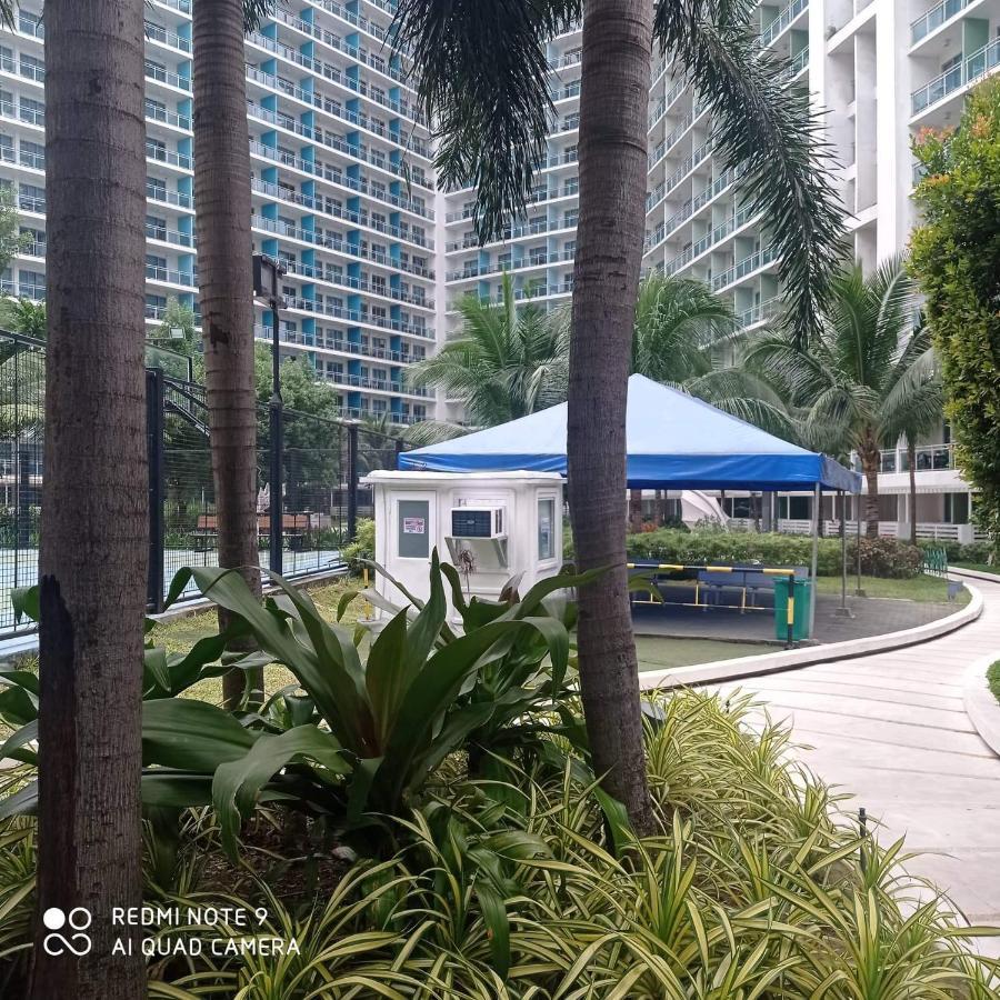 Azure Urban Resort Maui Tower Манила Экстерьер фото